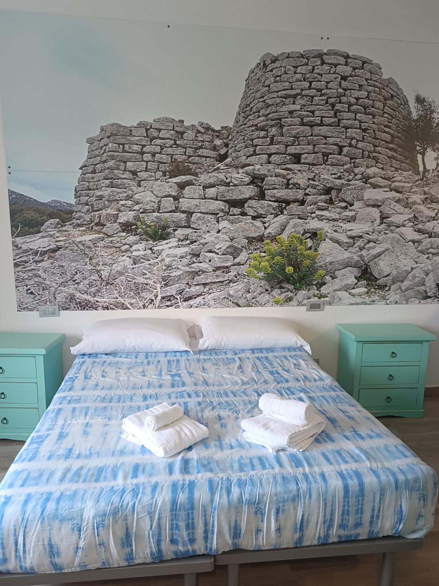 Bed And Breakfast Murales Orgosolo Kültér fotó